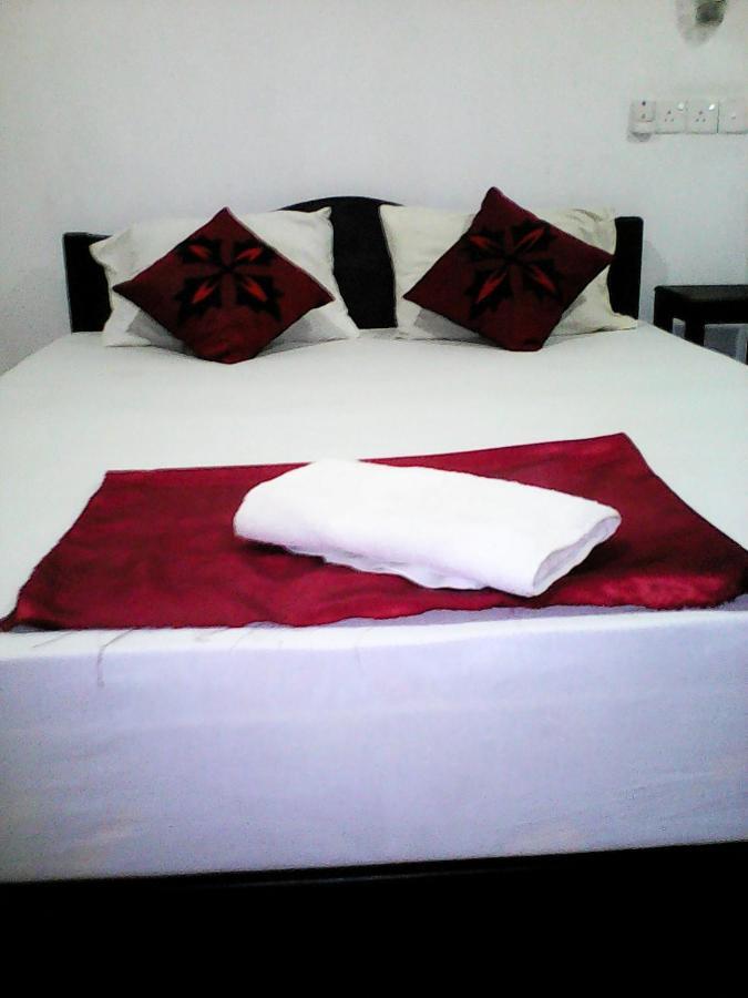 Lotus Inn Tourist Resort Dambulla Exterior photo